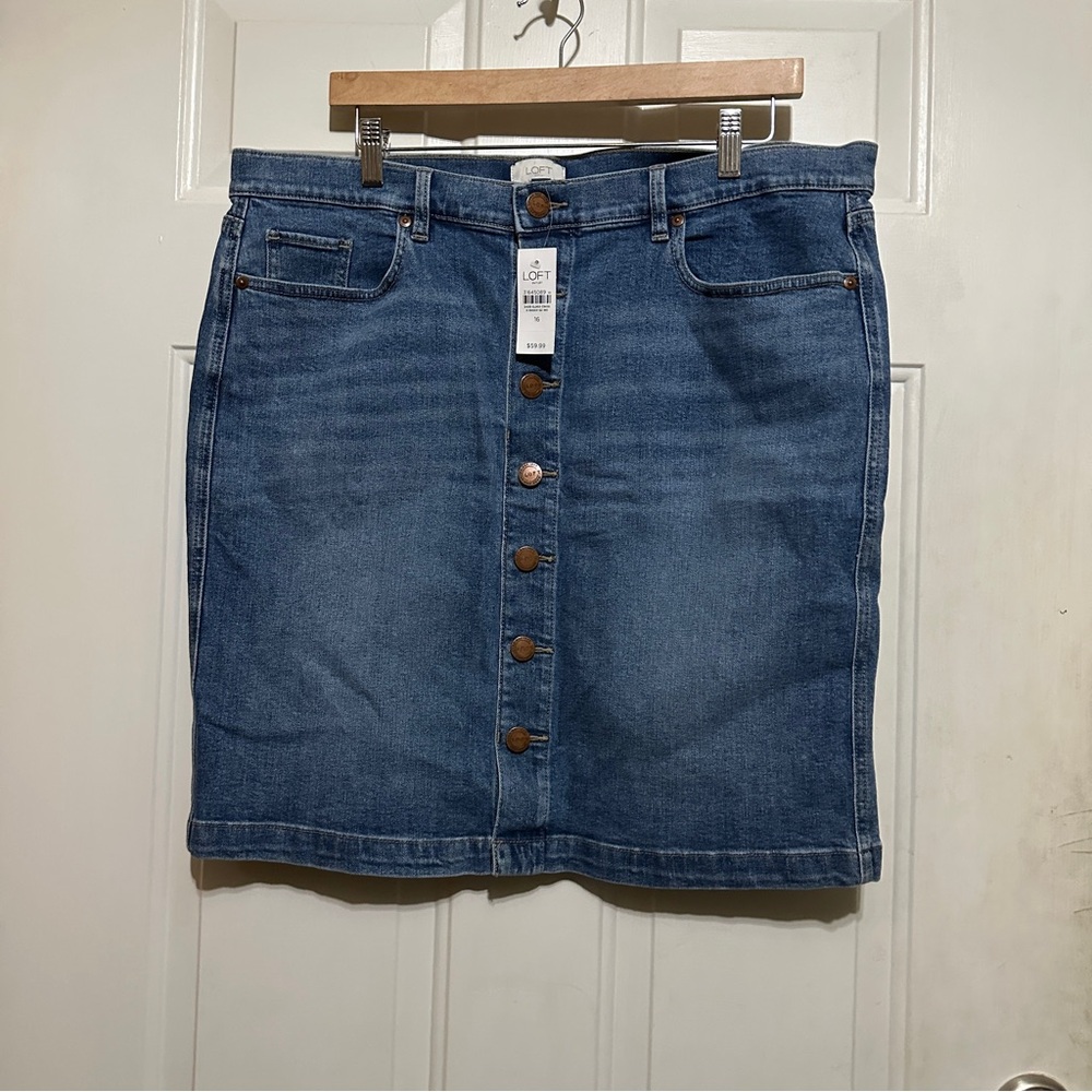 Ann Taylor Loft A Line Denim Skirt Womens Size 16‎ Button Front Pockets Stretch